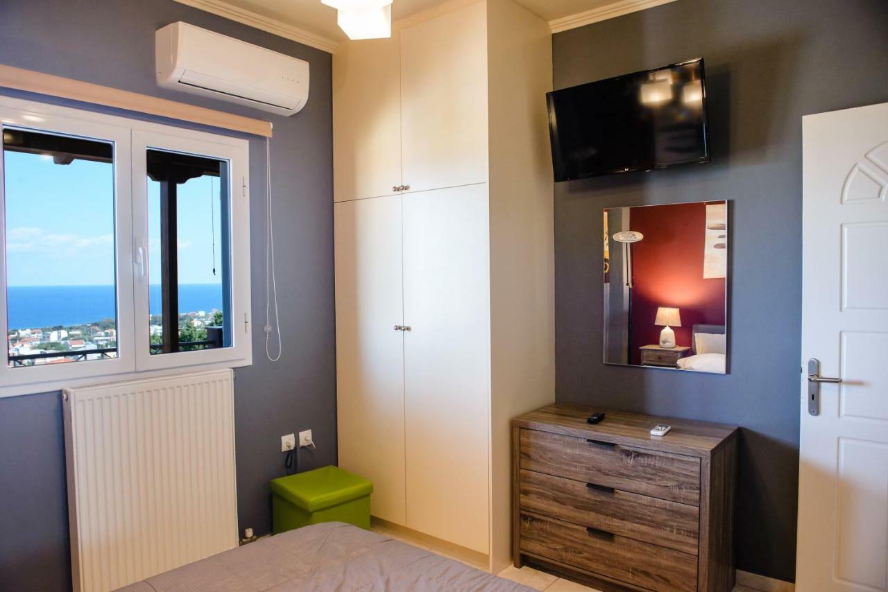 Peris Panoramic Villa Near Athens Airport Paralia  Buitenkant foto