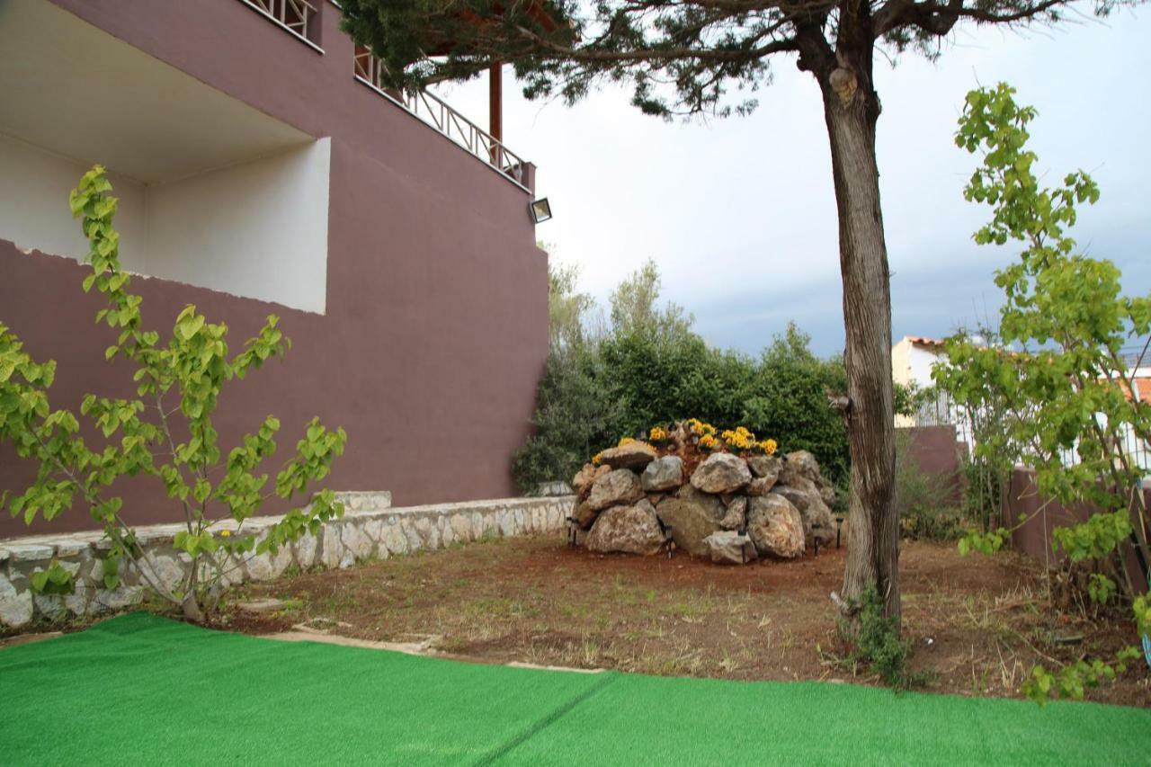 Peris Panoramic Villa Near Athens Airport Paralia  Buitenkant foto